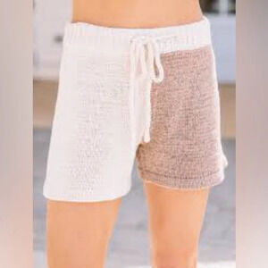 Blu Pepper Women’s Knit Shorts Neutral Drawstring Size Medium